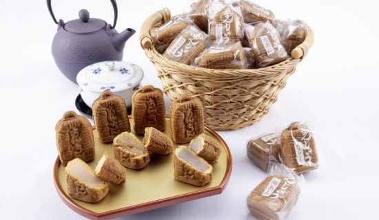 All-you-can-filled fishing bell manju