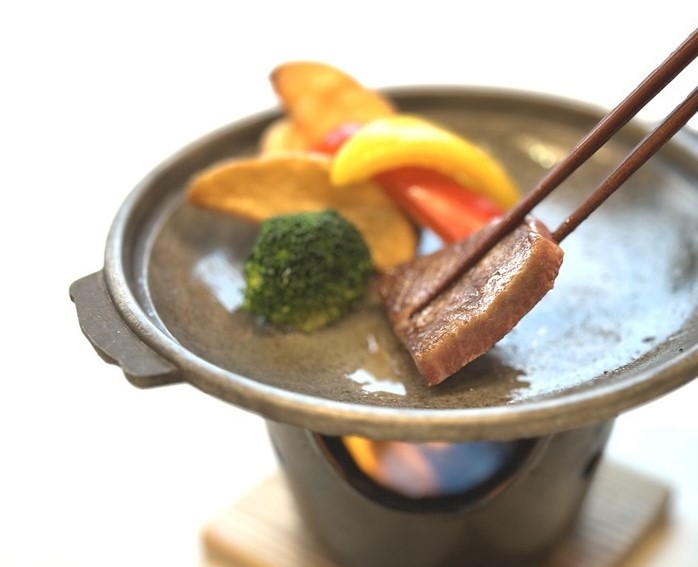4월~9월 한정【별주 요리의 소개】와카야마의 브랜드 소 “구마노우 도판 구이”